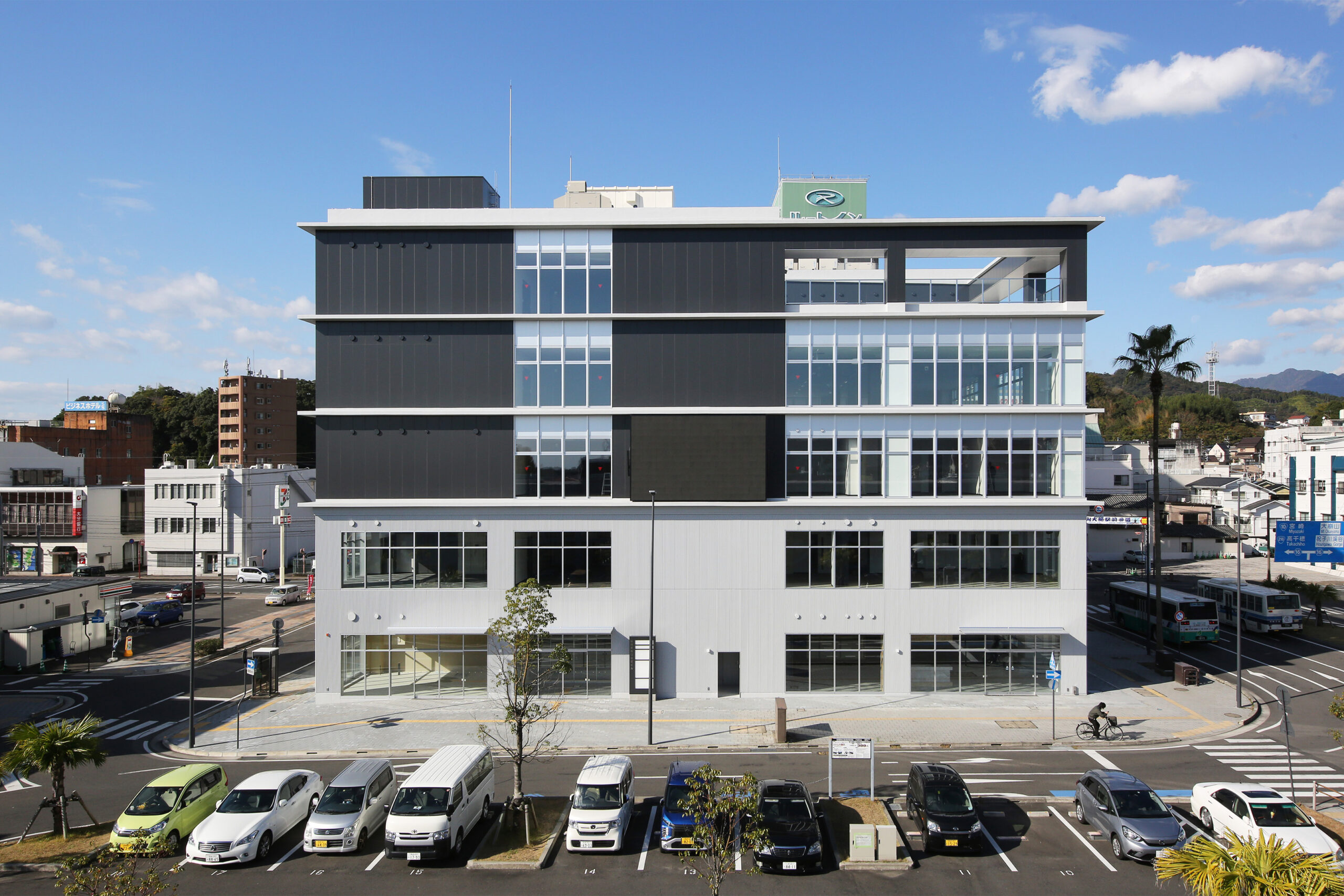 延岡駅西口街区ビル