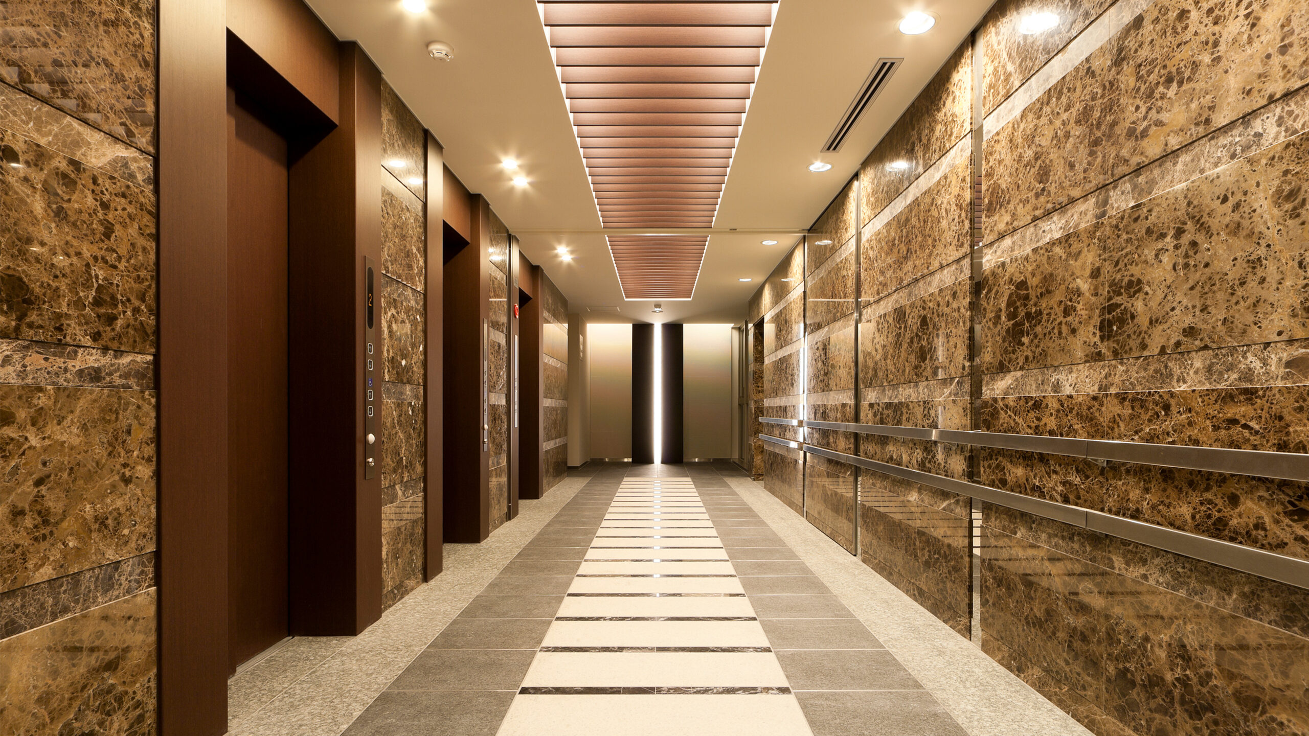 さいおんスクエア（南棟／プレミスト牧志タワー国際通り）《牧志・安里地区第一種市街地再開発事業》