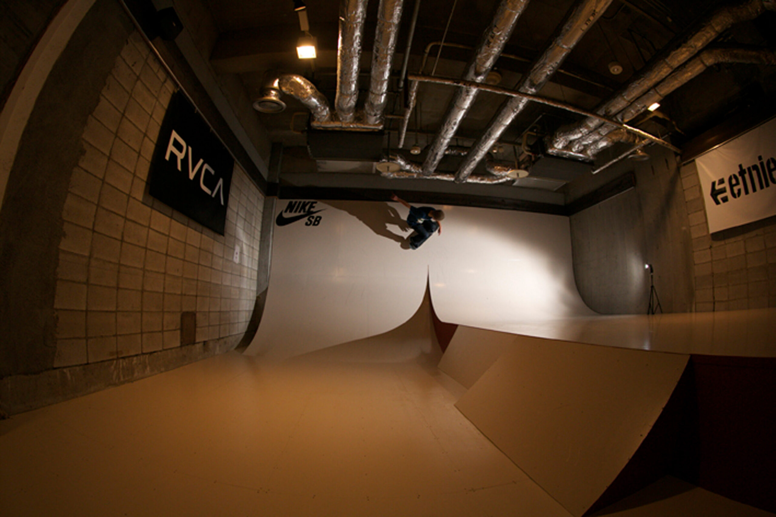 スポーツタカハシ心斎橋ビッグステップウエスト店［内装］