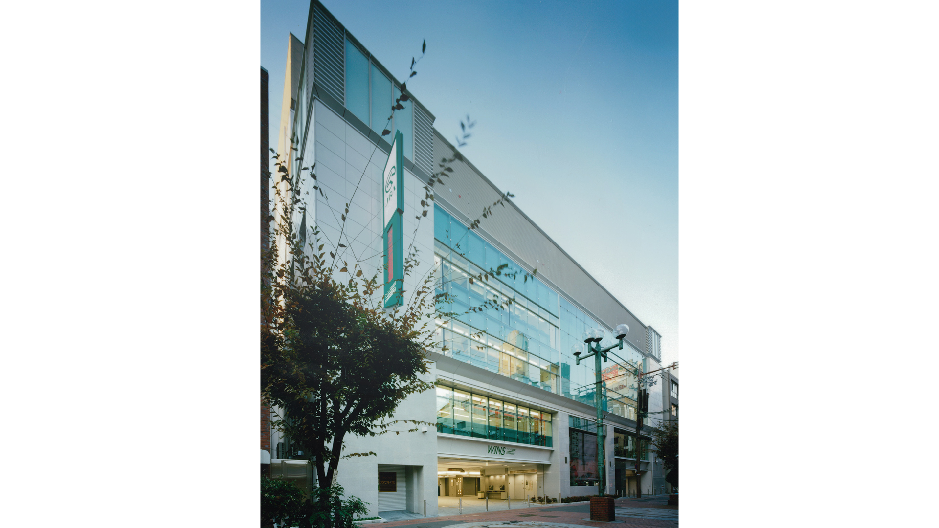 ウインズ道頓堀［外装監修/内装］