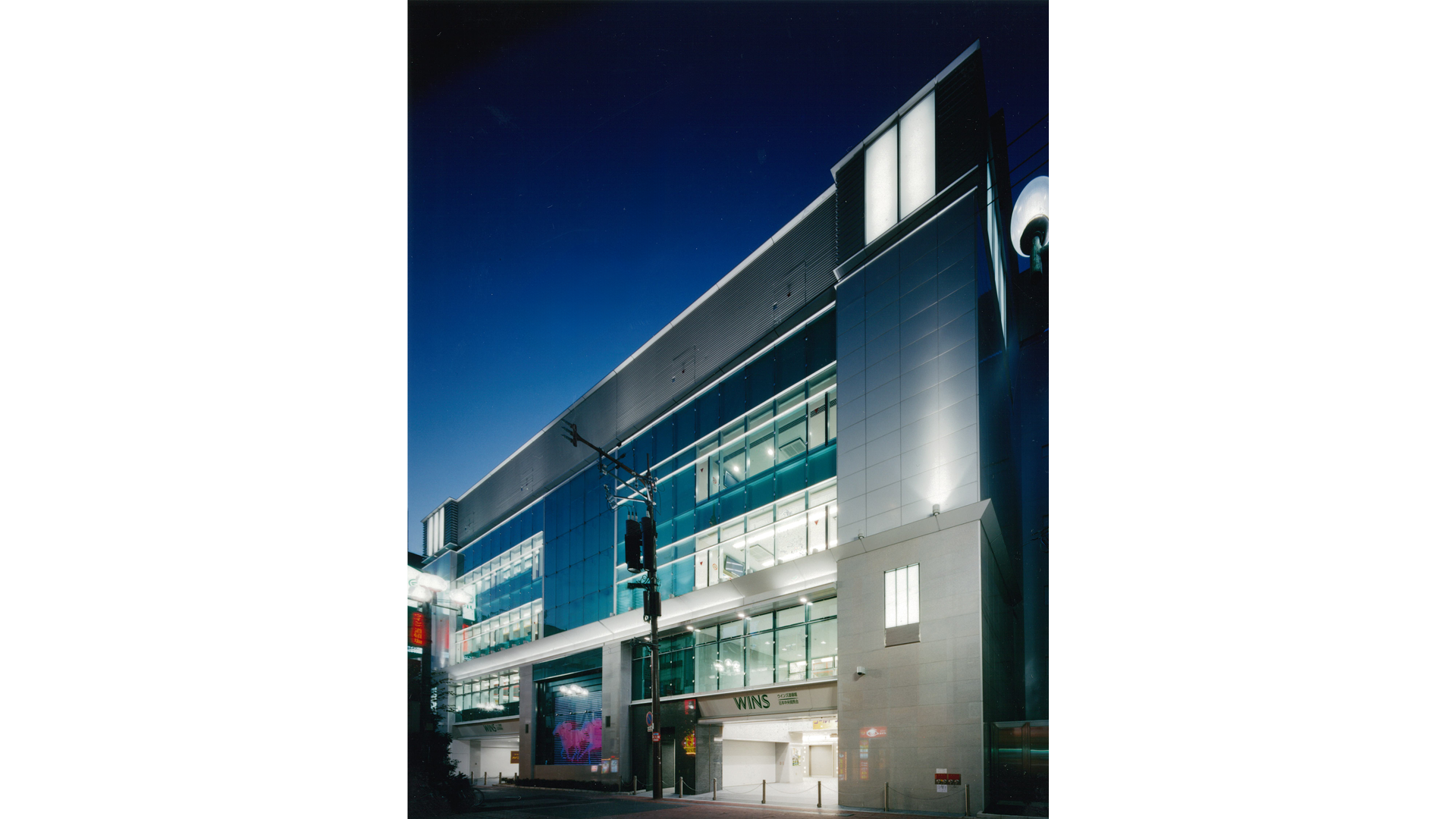 ウインズ道頓堀［外装監修/内装］